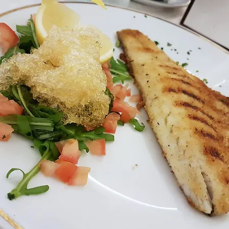 Vienna Ostenda E Ristorante Il Danubio Rímini