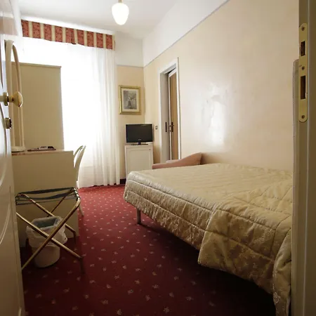 Hotell Vienna Ostenda E Ristorante Il Danubio Rimini