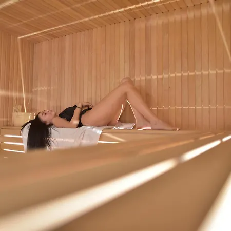 فندق Vienna Ostenda E Ristorante Il Danubio 4*