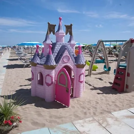 Vienna Ostenda E Ristorante Il Danubio Hotell 4*