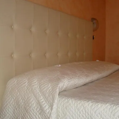 Vienna Ostenda E Ristorante Il Danubio Hotell