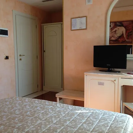 Hotell Vienna Ostenda E Ristorante Il Danubio Rimini