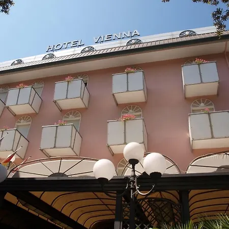 Vienna Ostenda E Ristorante Il Danubio 里米尼