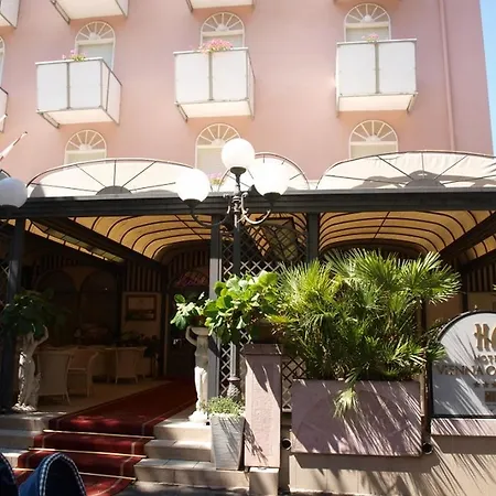 Vienna Ostenda E Ristorante Il Danubio 酒店 里米尼