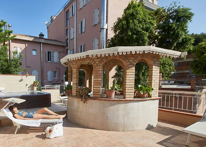 Vienna Ostenda E Ristorante Il Danubio فندق 4*