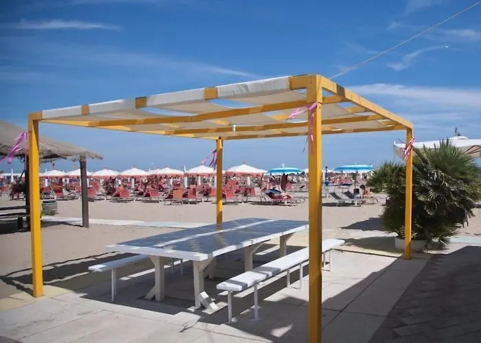 Vienna Ostenda E Ristorante Il Danubio فندق 4*