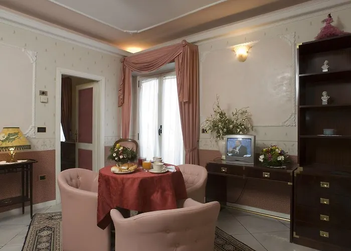 Vienna Ostenda E Ristorante Il Danubio فندق