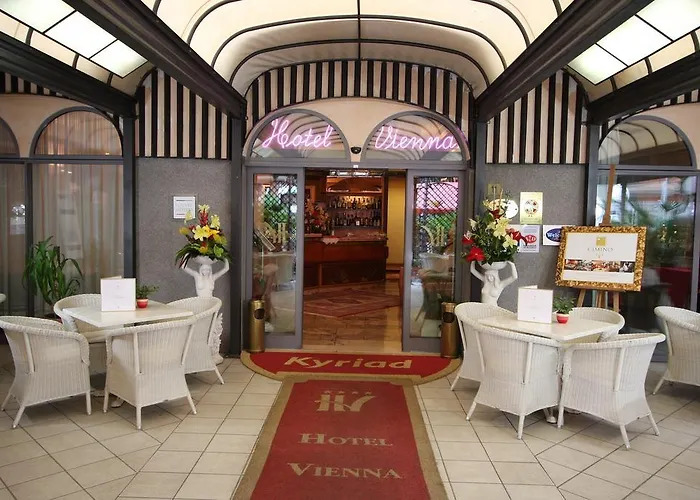 Отель Vienna Ostenda E Ristorante Il Danubio