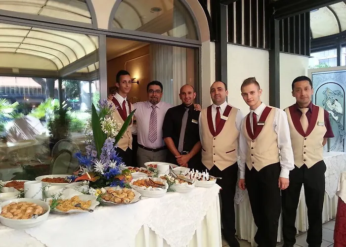 Vienna Ostenda E Ristorante Il Danubio ريميني