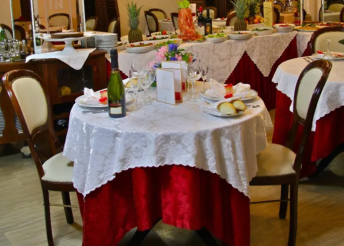 فندق Vienna Ostenda E Ristorante Il Danubio ريميني