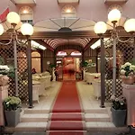 Vienna Ostenda E Ristorante Il Danubio מלון 4*