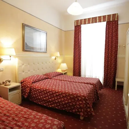 Vienna Ostenda E Ristorante Il Danubio Римини