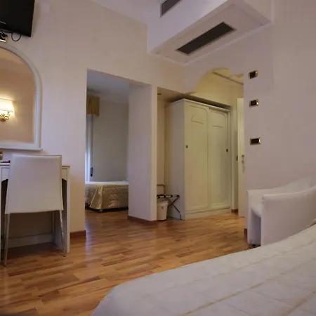 Отель Vienna Ostenda E Ristorante Il Danubio