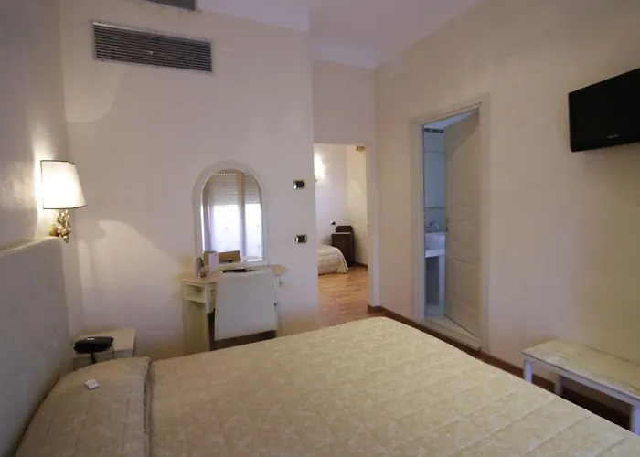 Vienna Ostenda E Ristorante Il Danubio 4*