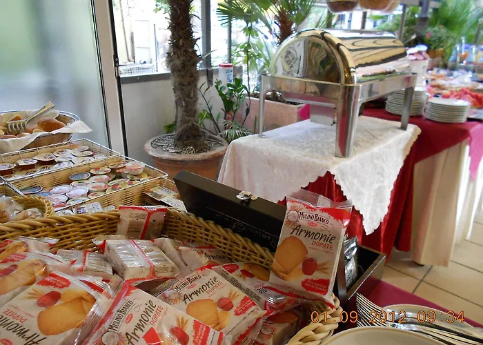 Vienna Ostenda E Ristorante Il Danubio 里米尼