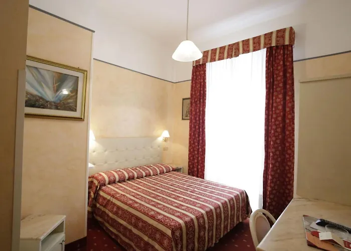 酒店 Vienna Ostenda E Ristorante Il Danubio 4*