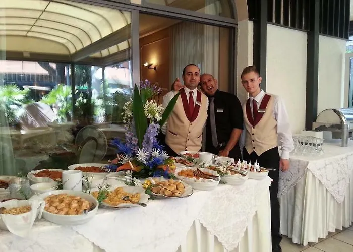 酒店 Vienna Ostenda E Ristorante Il Danubio